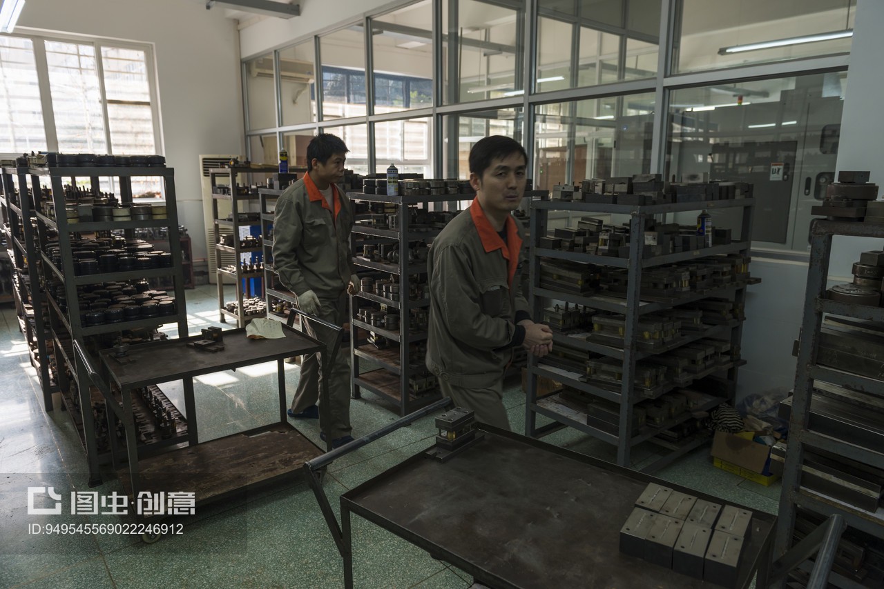 金饰与美妆 工艺与艺术的完美交融